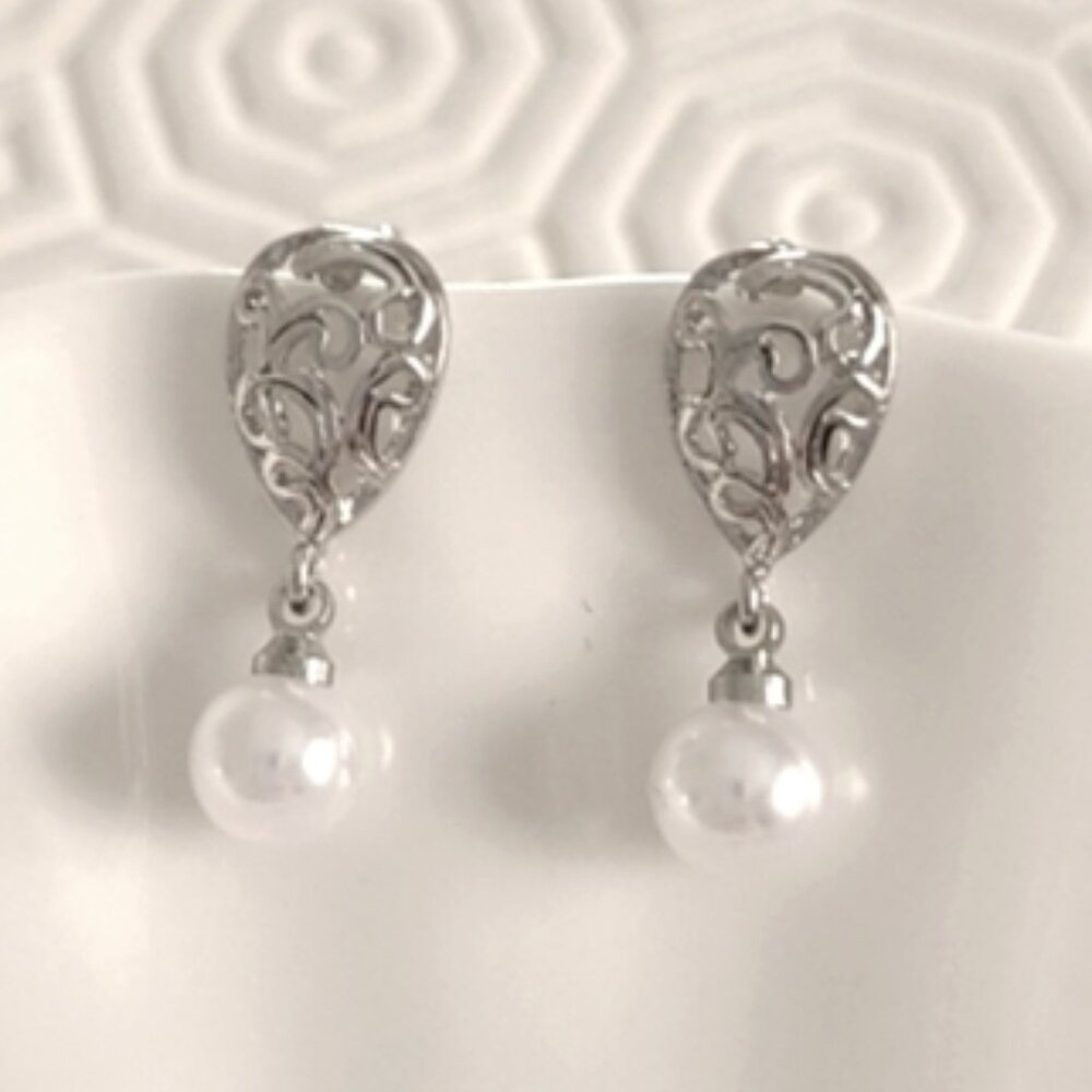 Vintage Style Silver Tone Filigree Pearl Drop Earring Dainty